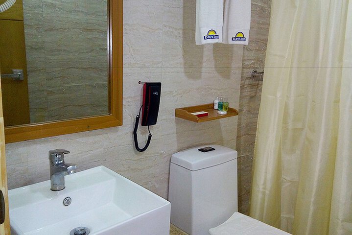 Room 26 of 43