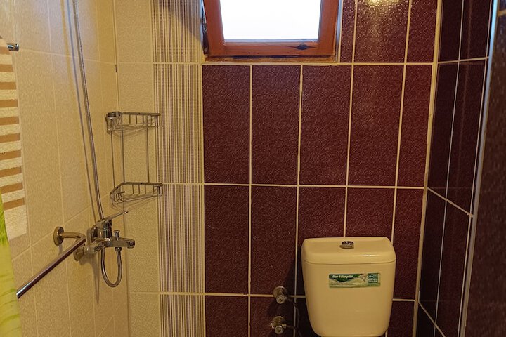 Room 17 of 21