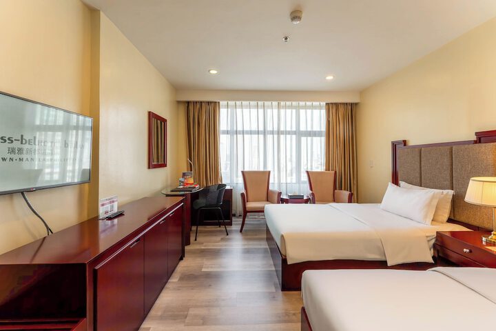 Room 27 of 60