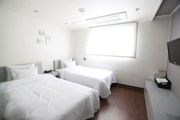 Room 20 of 81
