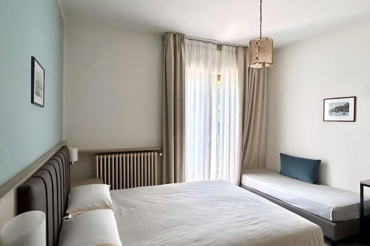 Room 6 of 41