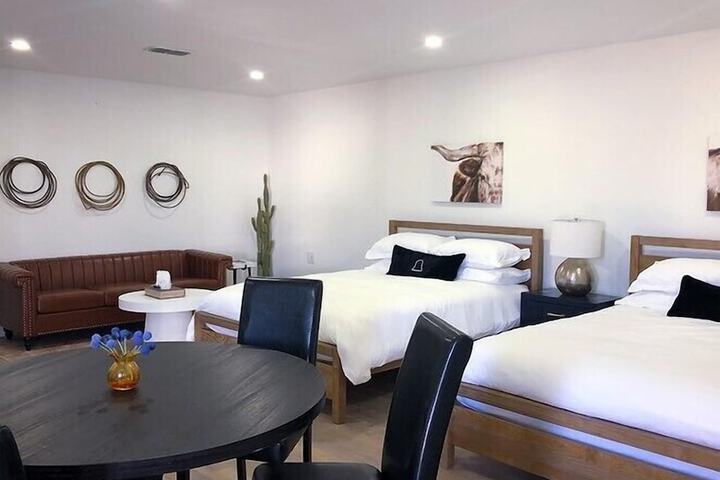 Room 8 of 41