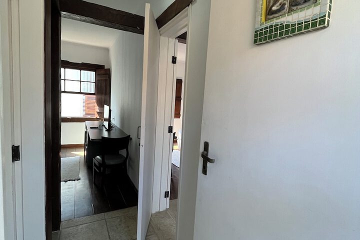 Room 26 of 115