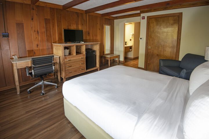 Room 27 of 121