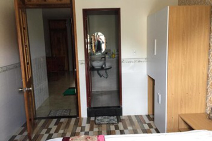 Room 3 of 14