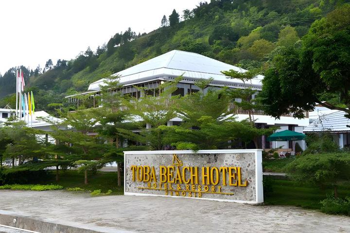 Toba Beach Hotel