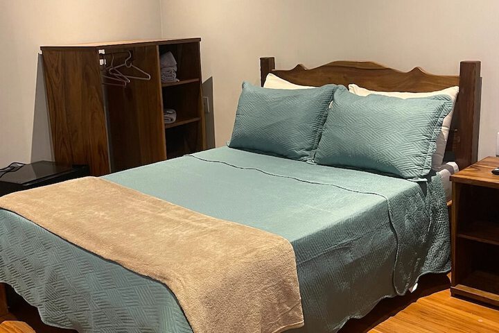 Room 9 of 31
