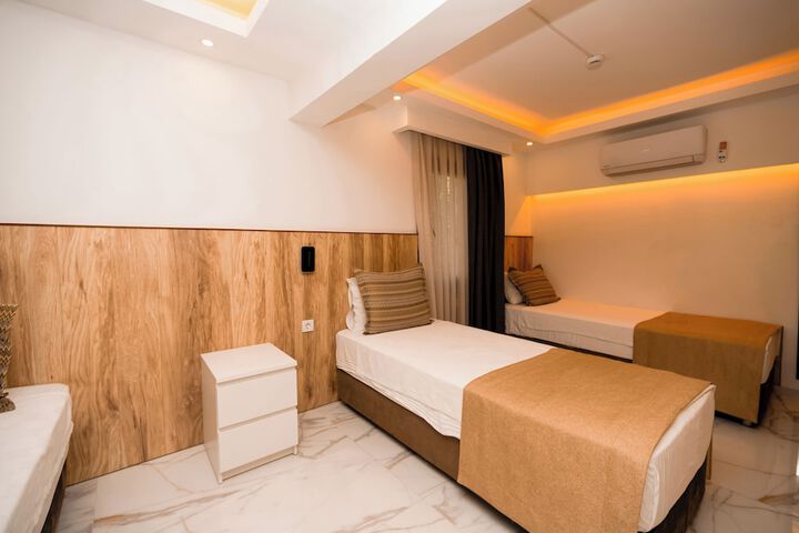Room 50 of 123