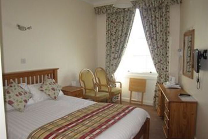Room 9 of 24