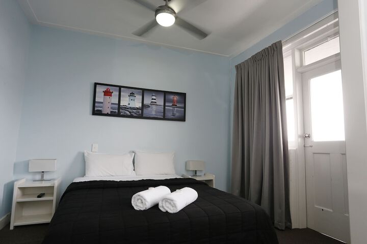 Room 34 of 58