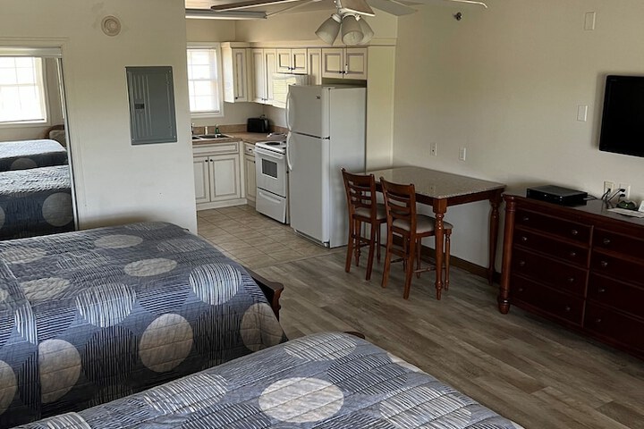 Room 13 of 26