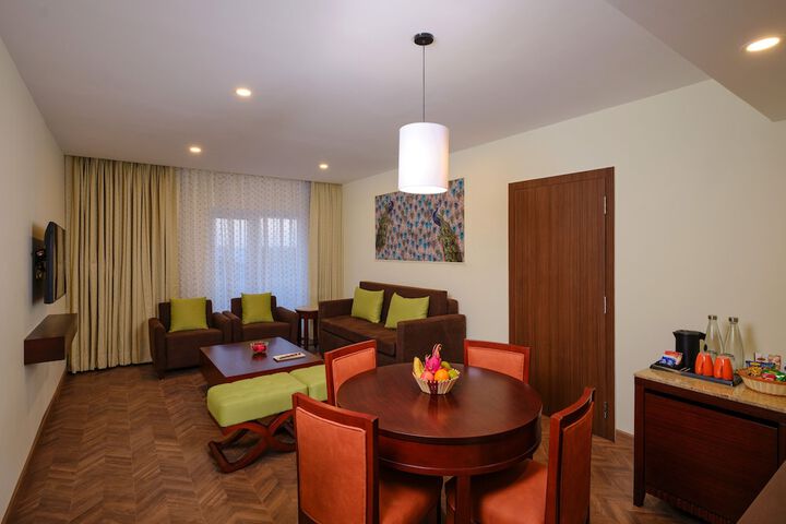 Room 16 of 65
