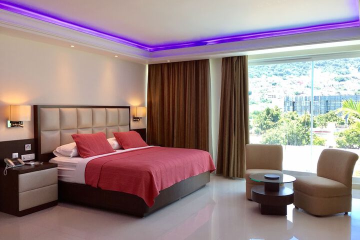 Room 8 of 39