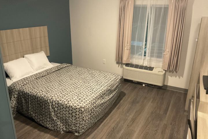 Room 13 of 52