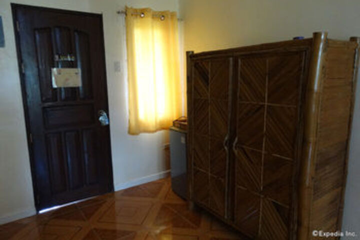Room 48 of 63