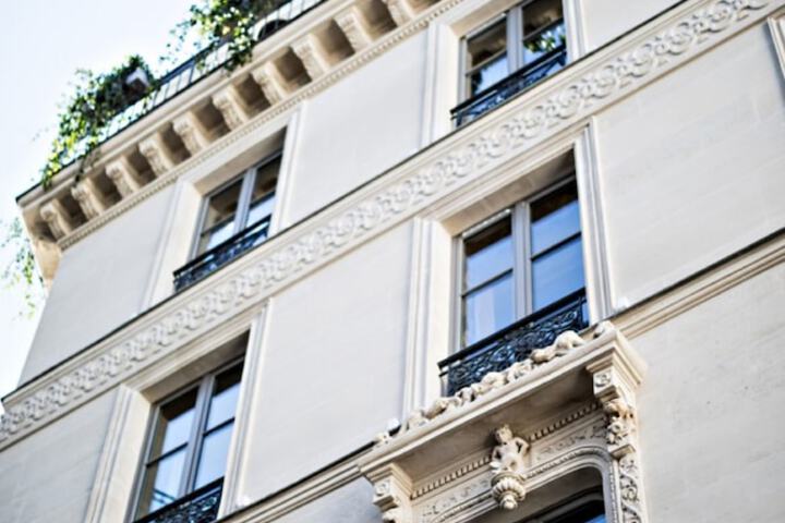 Hotel 75 of 80
