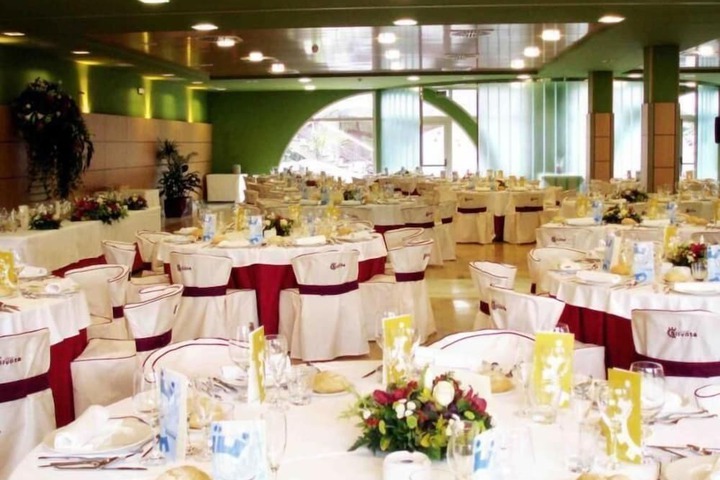 Banquet hall