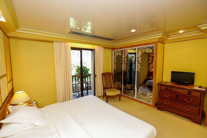 Room 19 of 92