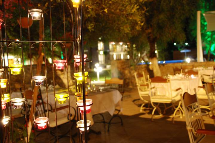 Dining Photos