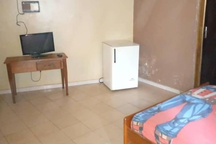 Room 6 of 20