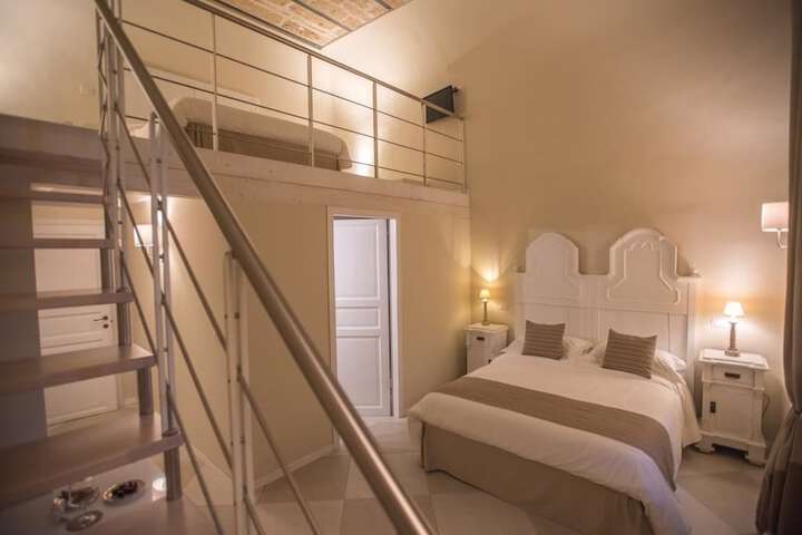 Room 14 of 40
