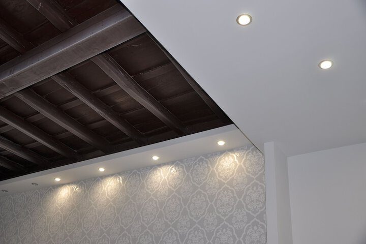 Room 10 of 26