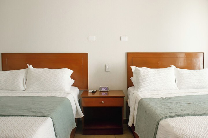 Room 16 of 39