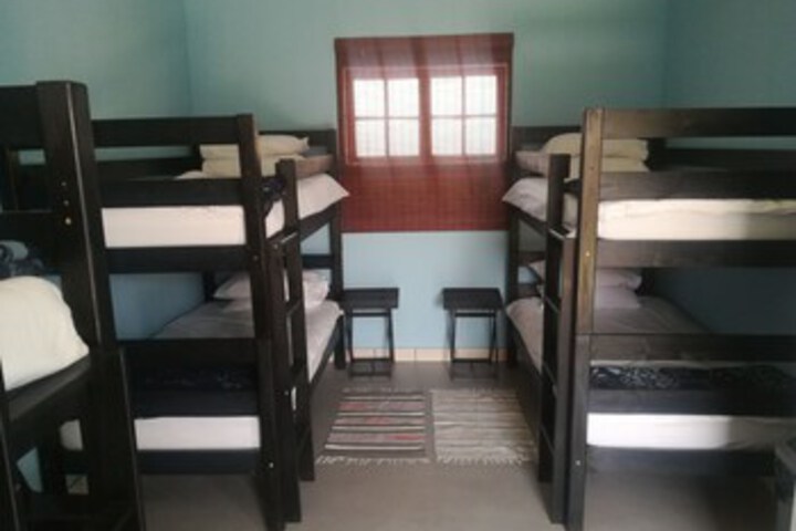 Room 32 of 39