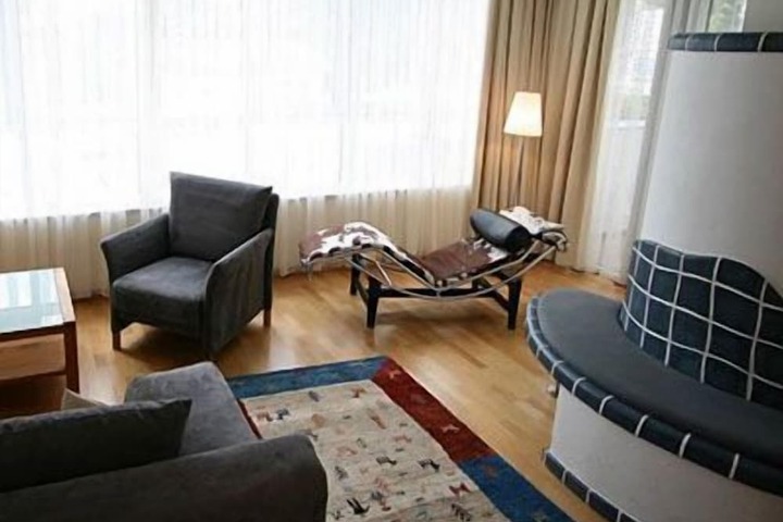 Room 51 of 89