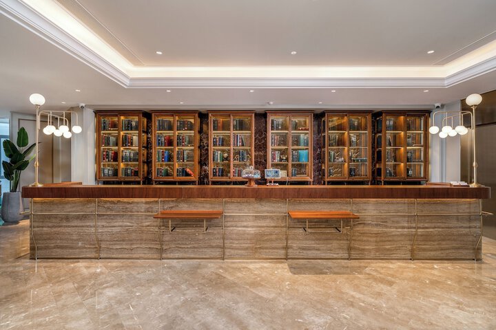 Hotel Lobby