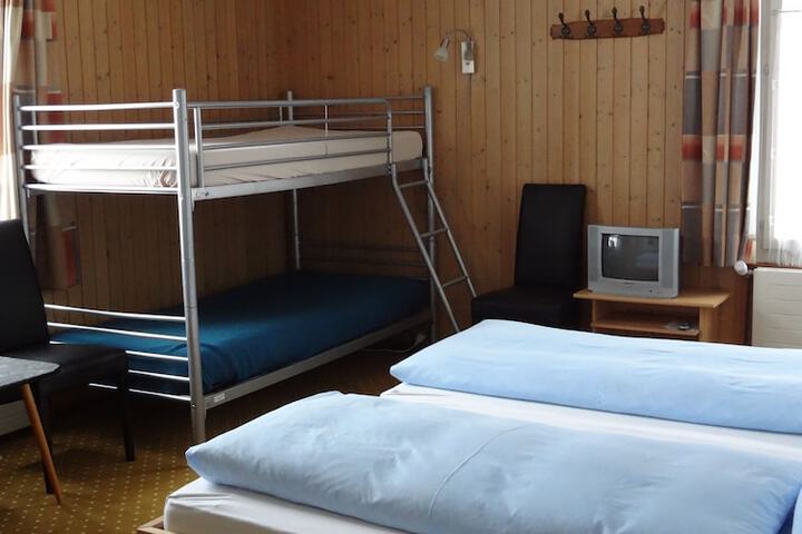 Room 36 of 120