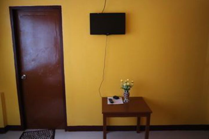 Room 37 of 48