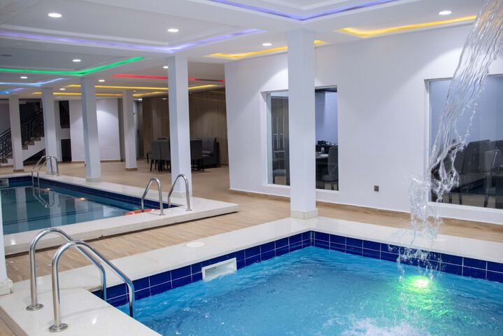 Pool 41 of 46