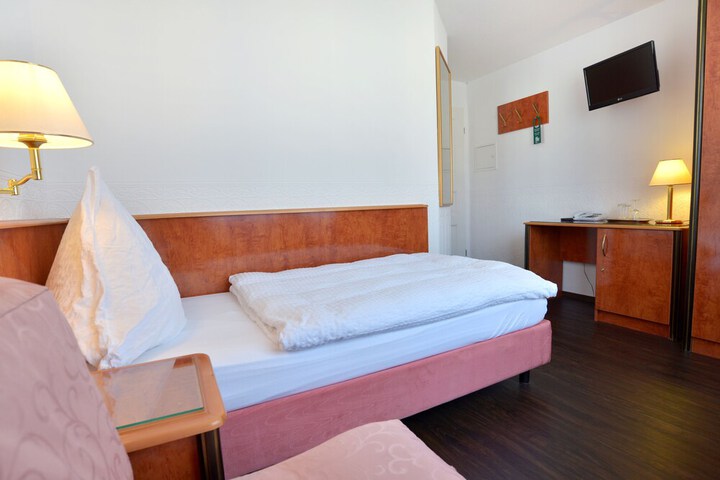 Room 4 of 58