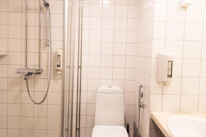 Clean Restrooms