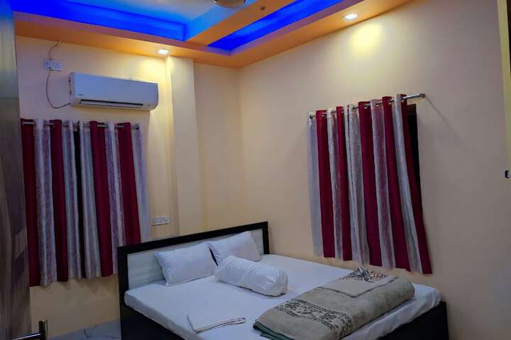 Room 3 of 27