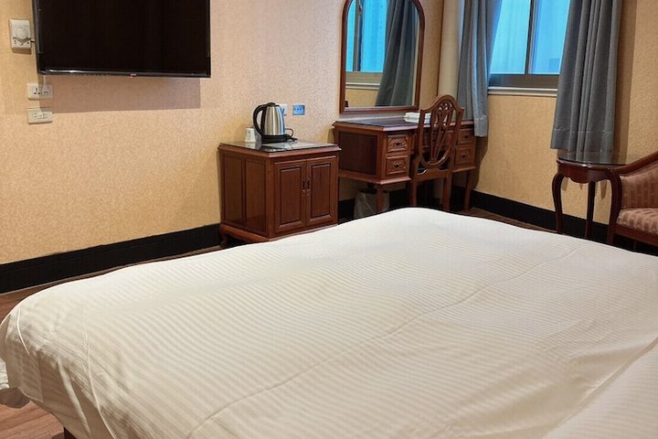 Room 16 of 46