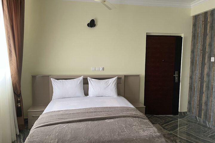 Room 55 of 138