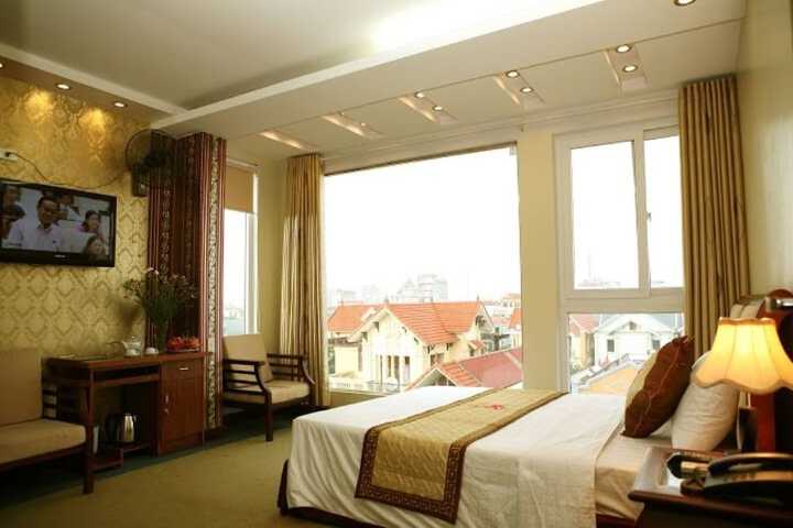 Room 7 of 28