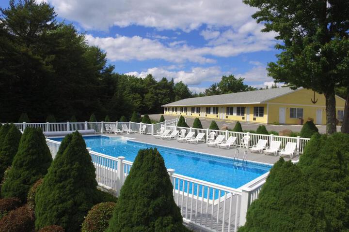 High Seas Motel in Bar Harbor, ME