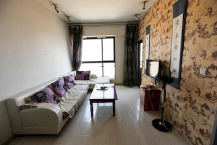 Room 47 of 93