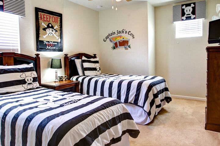 Room 7 of 22