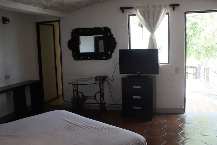 Room 13 of 66