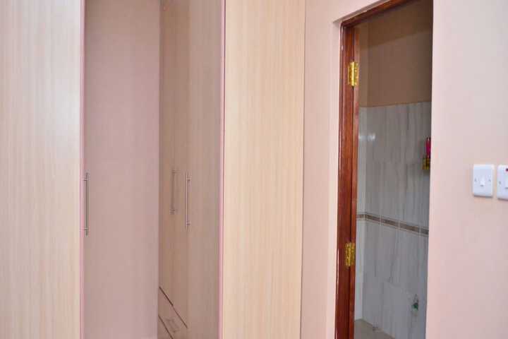 Room 25 of 44