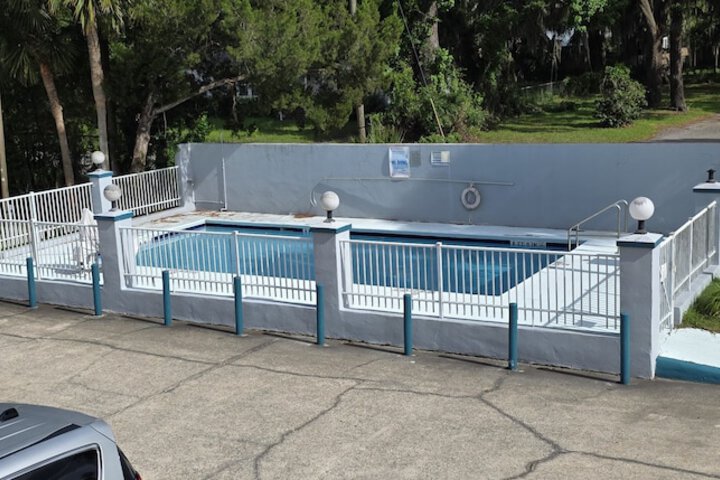 Pool 18 of 25