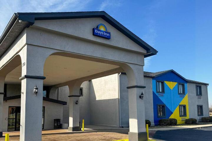 Days Inn by Wyndham Lincoln IL in Lincoln, IL