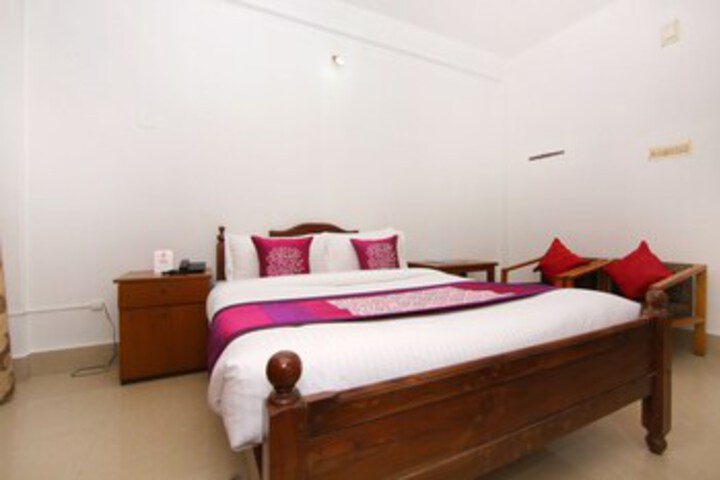 Room 6 of 20