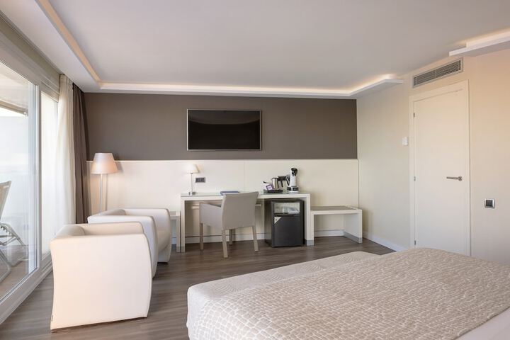 Room 43 of 122