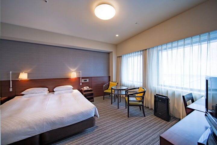 Room 10 of 46