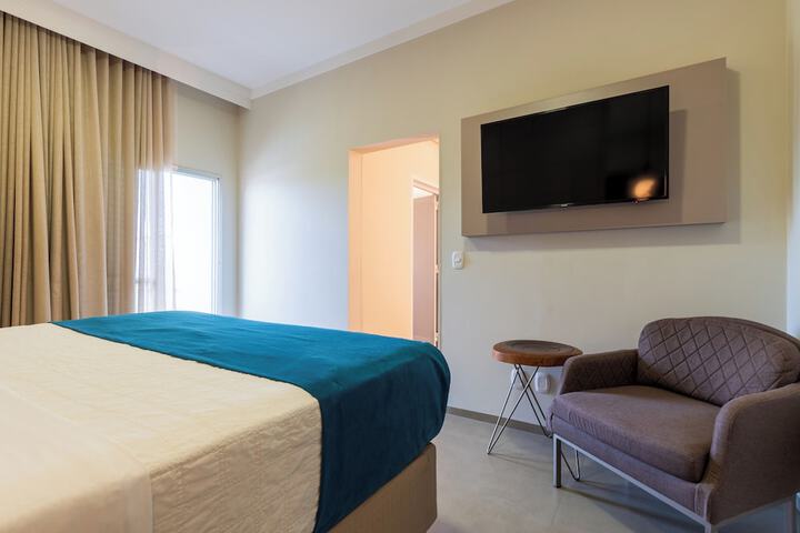 Room 47 of 103